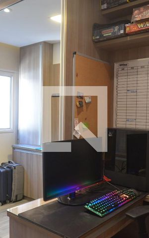 Apartamento à venda com 100m², 2 quartos e 2 vagasEscritório/Quarto