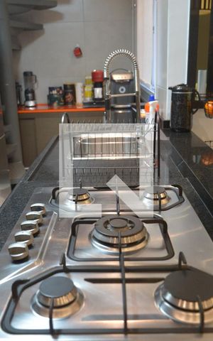 Apartamento à venda com 100m², 2 quartos e 2 vagasCozinha