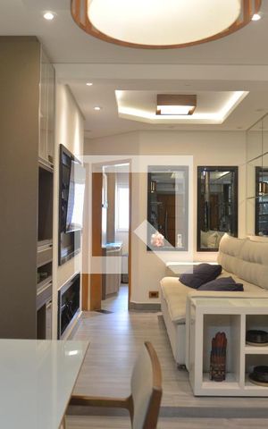 Apartamento à venda com 100m², 2 quartos e 2 vagasSala