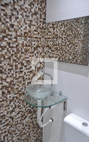 Casa para alugar com 60m², 1 quarto e sem vagaBanheiro