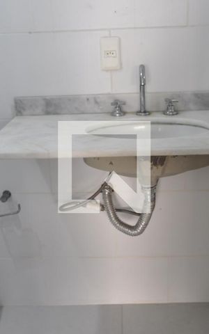 Casa para alugar com 60m², 1 quarto e sem vagaBanheiro/serviço