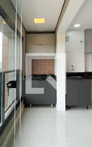 Apartamento à venda com 52m², 2 quartos e 1 vaga Apartamento à venda com 52m², 2 quartos e 1 vagaSacada