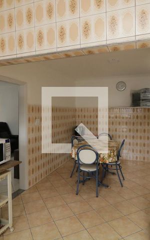 Casa à venda com 200m², 2 quartos e 2 vagasCozinha