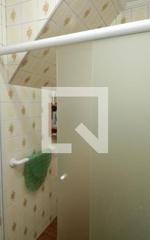 Casa à venda com 200m², 2 quartos e 2 vagasBanheiro
