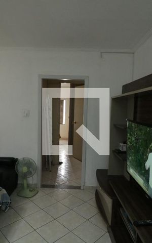 Casa à venda com 200m², 2 quartos e 2 vagasSala