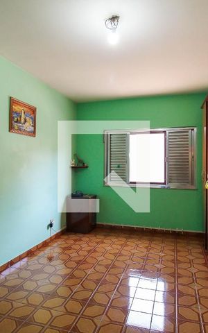 Casa à venda com 172m², 2 quartos e 2 vagasQuarto 1