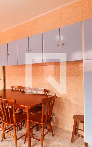 Casa à venda com 172m², 2 quartos e 2 vagasCozinha
