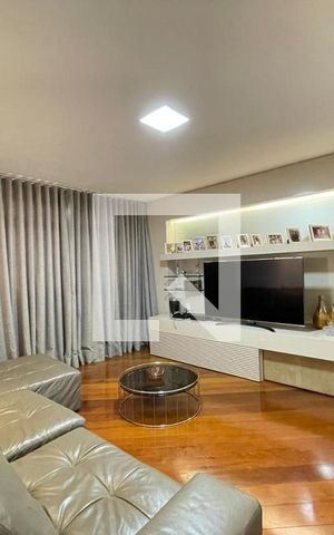 Apartamento à venda com 276m², 4 quartos e 5 vagas Apartamento à venda com 276m², 4 quartos e 5 vagasSala
