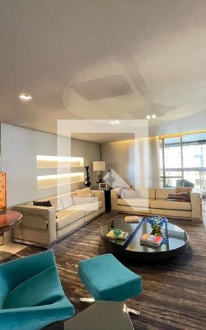 Apartamento à venda com 276m², 4 quartos e 5 vagas Apartamento à venda com 276m², 4 quartos e 5 vagasSala