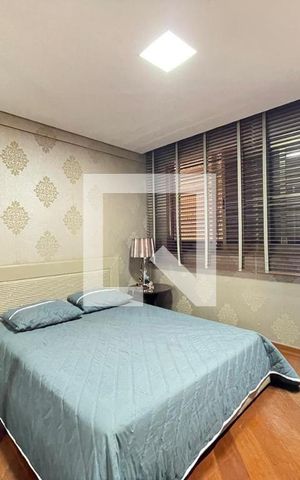 Apartamento à venda com 276m², 4 quartos e 5 vagas Apartamento à venda com 276m², 4 quartos e 5 vagasQuarto 1