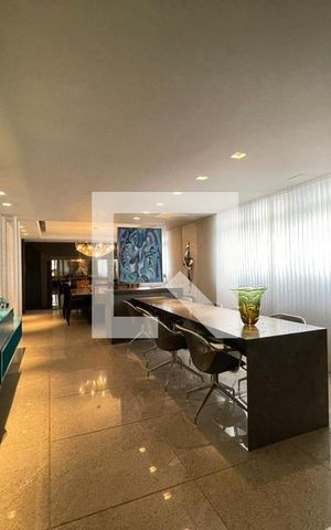 Apartamento à venda com 276m², 4 quartos e 5 vagas Apartamento à venda com 276m², 4 quartos e 5 vagasSala