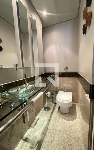 Apartamento à venda com 276m², 4 quartos e 5 vagas Apartamento à venda com 276m², 4 quartos e 5 vagasBanheiro 1