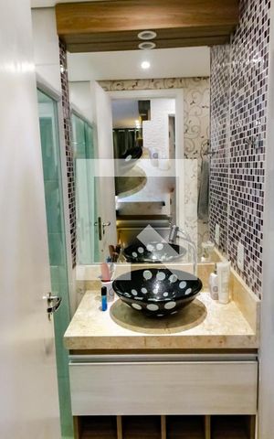 Apartamento à venda com 65m², 2 quartos e 1 vaga Apartamento à venda com 65m², 2 quartos e 1 vagaBanheiro