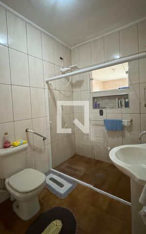 Casa para alugar com 400m², 4 quartos e 8 vagasBanheiro