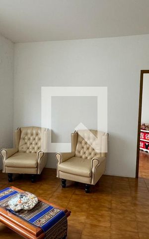 Casa para alugar com 400m², 4 quartos e 8 vagasSala