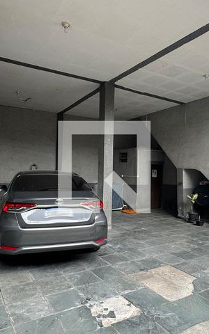 Casa para alugar com 400m², 4 quartos e 8 vagasÁrea de Serviço