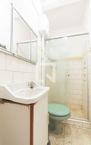 Apartamento à venda com 74m², 1 quarto e sem vagaBanheiro