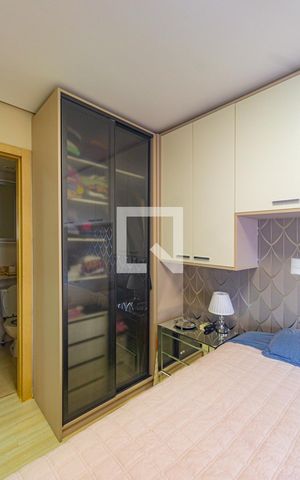 Apartamento para alugar com 60m², 2 quartos e 2 vagas Apartamento para alugar com 60m², 2 quartos e 2 vagasDetalhe do Quarto 2-Suíte