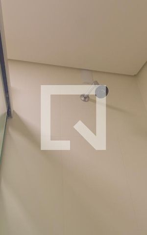 Apartamento para alugar com 60m², 2 quartos e 2 vagas Apartamento para alugar com 60m², 2 quartos e 2 vagasBanheiro da Suíte
