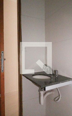 Casa para alugar com 47m², 2 quartos e sem vagaBanheiro 