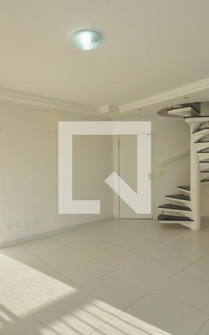Apartamento à venda com 140m², 3 quartos e 1 vaga Apartamento à venda com 140m², 3 quartos e 1 vagaSala