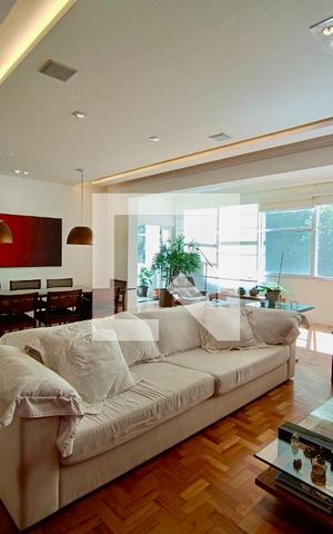 Apartamento à venda com 190m², 4 quartos e 1 vaga Apartamento à venda com 190m², 4 quartos e 1 vagaSala
