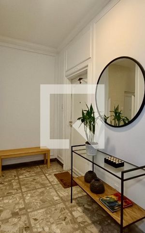 Apartamento à venda com 190m², 4 quartos e 1 vaga Apartamento à venda com 190m², 4 quartos e 1 vagaHall
