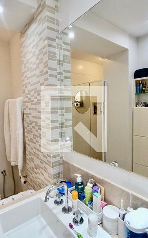 Apartamento à venda com 190m², 4 quartos e 1 vaga Apartamento à venda com 190m², 4 quartos e 1 vagaSuíte banheiro
