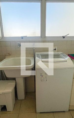 Apartamento para alugar com 184m², 2 quartos e 3 vagas Apartamento para alugar com 184m², 2 quartos e 3 vagasLavanderia