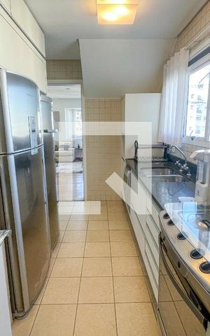 Apartamento para alugar com 184m², 2 quartos e 3 vagas Apartamento para alugar com 184m², 2 quartos e 3 vagasCozinha