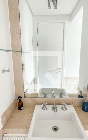 Apartamento para alugar com 184m², 2 quartos e 3 vagas Apartamento para alugar com 184m², 2 quartos e 3 vagasBanheiro da Suíte 1
