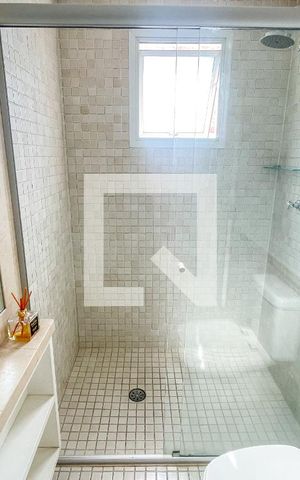 Apartamento para alugar com 184m², 2 quartos e 3 vagas Apartamento para alugar com 184m², 2 quartos e 3 vagasBanheiro da Suíte 2