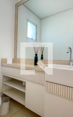 Apartamento para alugar com 184m², 2 quartos e 3 vagas Apartamento para alugar com 184m², 2 quartos e 3 vagasLavabo