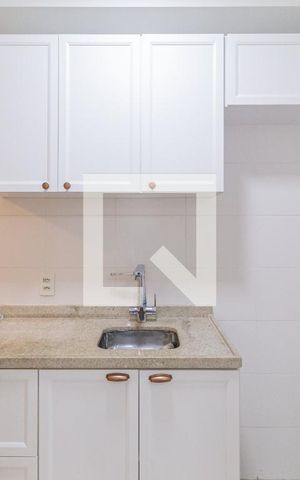 Apartamento à venda com 62m², 2 quartos e 1 vagaCozinha e área de serviço