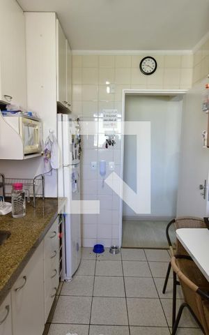 Apartamento à venda com 80m², 3 quartos e 2 vagasCozinha