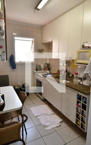 Apartamento à venda com 80m², 3 quartos e 2 vagasCozinha