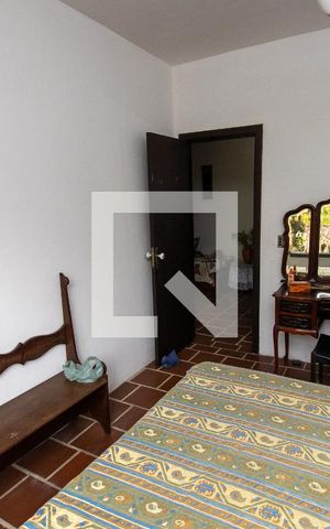 Casa de condomínio à venda com 350m², 3 quartos e 4 vagas Casa de condomínio à venda com 350m², 3 quartos e 4 vagasQuarto 3
