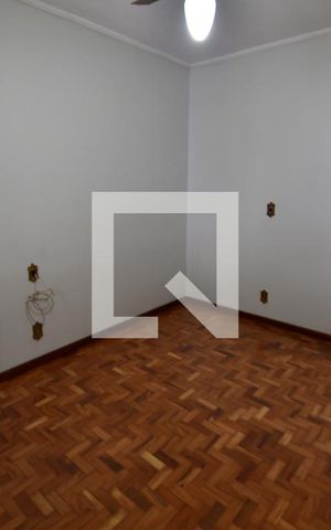 Casa à venda com 120m², 2 quartos e 2 vagasQuarto Suíte 1