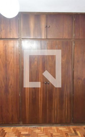 Casa à venda com 120m², 2 quartos e 2 vagasQuarto Suíte 2 - Armário