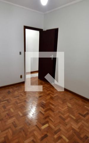 Casa à venda com 120m², 2 quartos e 2 vagasQuarto Suíte 1