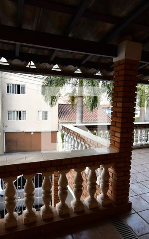 Casa à venda com 120m², 2 quartos e 2 vagasQuarto Suíte 1 - Vista