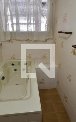 Casa à venda com 120m², 2 quartos e 2 vagasBanheiro Suíte 2