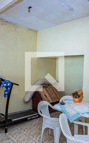 Casa à venda com 450m², 6 quartos e 2 vagas Casa à venda com 450m², 6 quartos e 2 vagasQuarto e cozinha - edícula 1