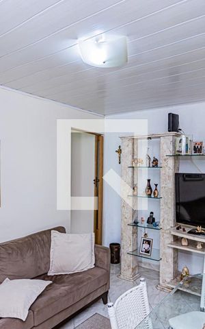 Casa à venda com 450m², 6 quartos e 2 vagas Casa à venda com 450m², 6 quartos e 2 vagasSala