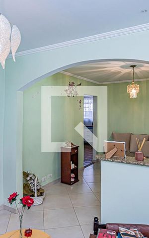 Casa à venda com 450m², 6 quartos e 2 vagas Casa à venda com 450m², 6 quartos e 2 vagasSala - edícula 3