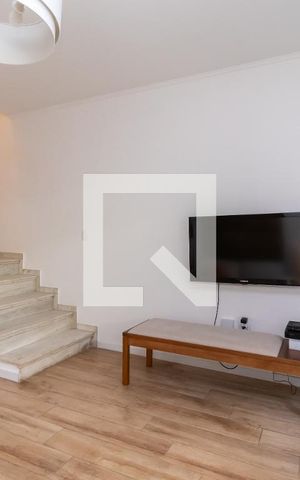 Casa à venda com 109m², 2 quartos e 2 vagasSala