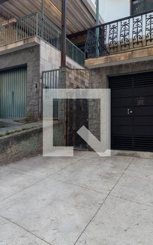 Casa à venda com 109m², 2 quartos e 2 vagasFachada