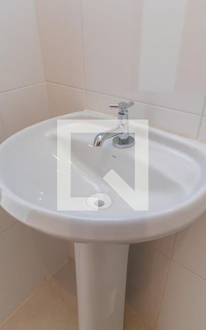 Casa à venda com 109m², 2 quartos e 2 vagasEdícula - Banheiro
