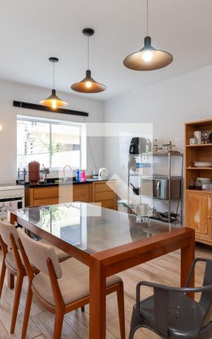 Casa à venda com 109m², 2 quartos e 2 vagasCozinha