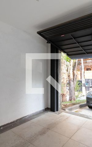 Casa à venda com 109m², 2 quartos e 2 vagasGaragem